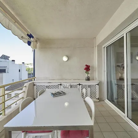 Duplex Oasis Apartment *
